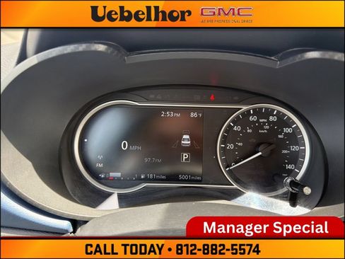 Used 2025 Nissan Versa SV w/ Trunk Package FWD image 25