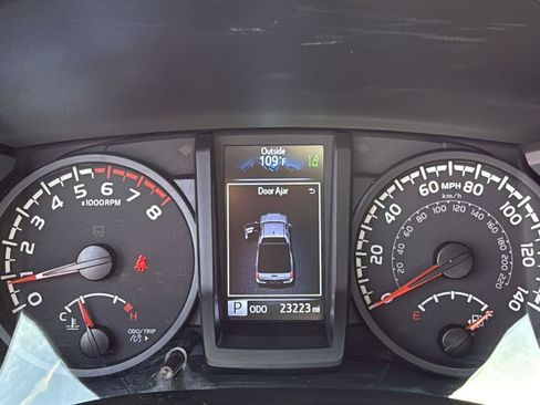 Used 2023 Toyota Tacoma SR AWD/4WD image 15