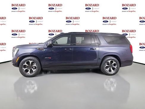 Used 2025 GMC Yukon XL AT4 Ultimate AWD/4WD image 5