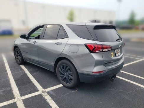 Used 2023 Chevrolet Equinox LS w/ LS Convenience Package FWD image 5