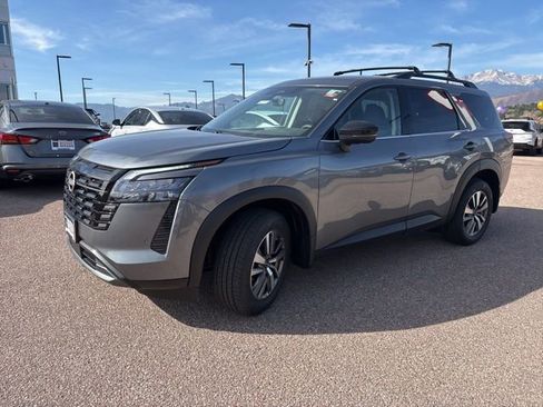 New 2026 Nissan Pathfinder SL AWD/4WD image 3