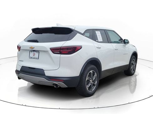 Certified 2025 Chevrolet Blazer LT FWD image 4