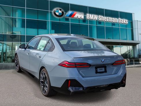 New 2026 BMW 530i w/ M Sport Package RWD image 6