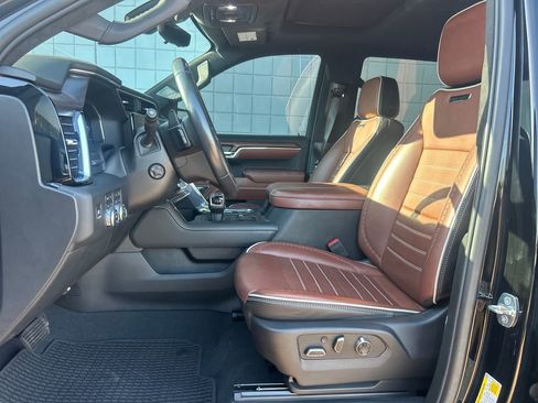 Used 2024 GMC Sierra 1500 Denali Ultimate AWD/4WD image 4