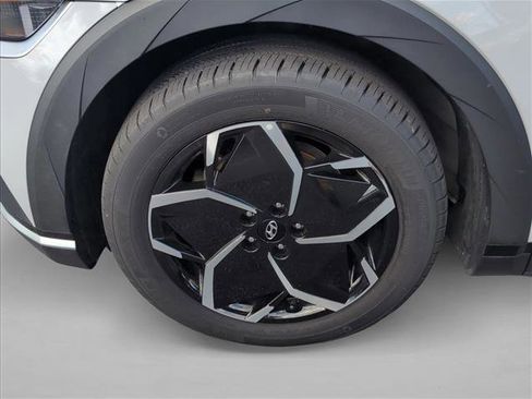 Certified 2024 Hyundai Ioniq 5 SEL image 25