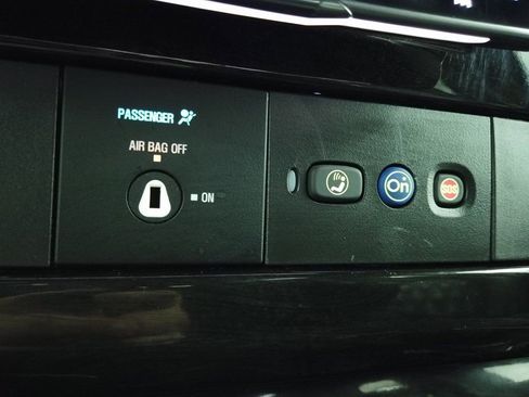 Used 2023 Chevrolet Express 2500 Extended image 30