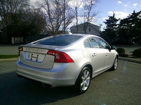 Used 2016 Volvo S60 T5 Premier w/ Convenience Package image 45