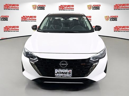 Certified 2024 Nissan Sentra SR w/ SR Premium Package image 13