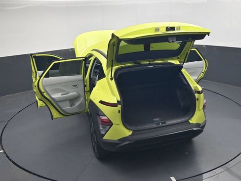 Used 2025 Hyundai Kona SEL AWD/4WD image 54