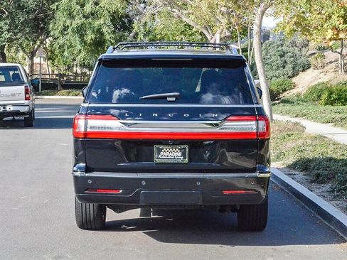 Used 2021 Lincoln Navigator L Reserve image 5