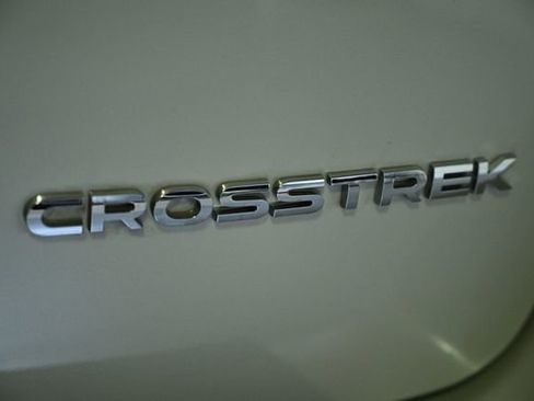 Used 2022 Subaru Crosstrek 2.0i Premium w/ Moonroof Package image 12