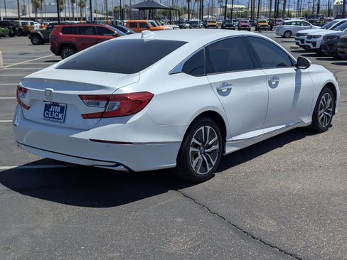 Used 2019 Honda Accord Touring image 2