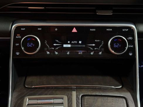 Used 2024 Genesis GV80 3.5T AWD/4WD image 20