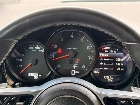 Used 2017 Porsche Macan image 34