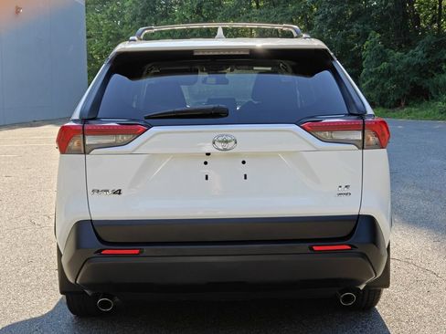 Used 2020 Toyota RAV4 LE w/ All Weather Liner Package AWD/4WD image 5