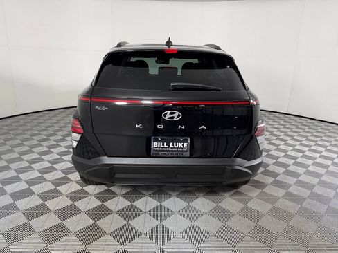 Used 2026 Hyundai Kona SEL Sport FWD image 8