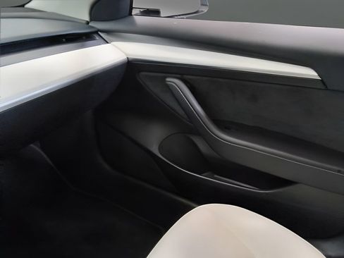 Used 2023 Tesla Model 3 Performance AWD/4WD image 18
