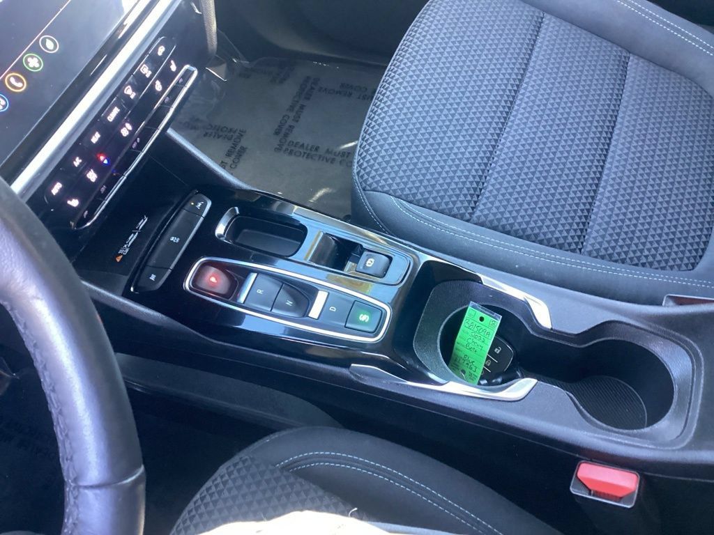 Used 2022 Chevrolet Bolt EUV LT w/ Comfort Package FWD image 27