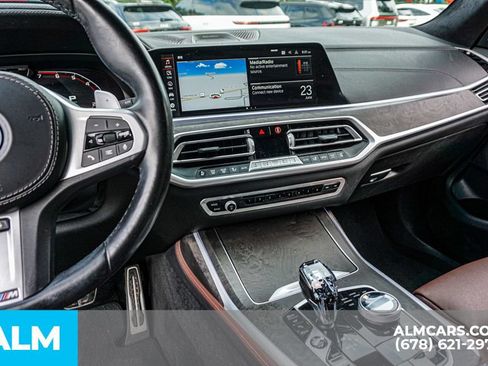 Used 2021 BMW X7 M50i AWD/4WD image 37