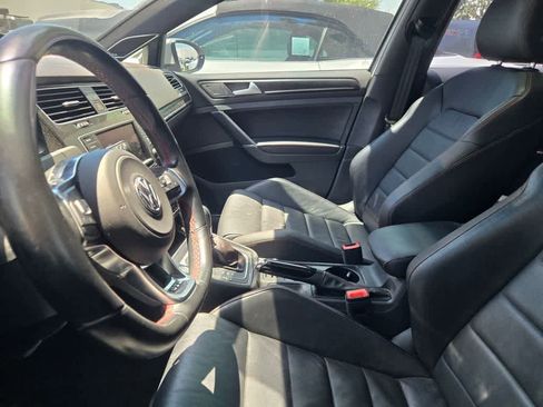 Used 2016 Volkswagen GTI SE w/ Lighting Package (SEL) FWD image 9