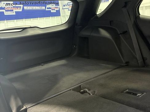 Used 2018 Chevrolet Equinox LT FWD image 40