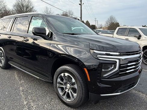 New 2026 Chevrolet Suburban LT w/ Comfort Package image 3