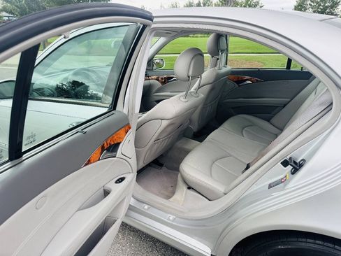 Used 2006 Mercedes-Benz E 350 4MATIC Sedan image 8