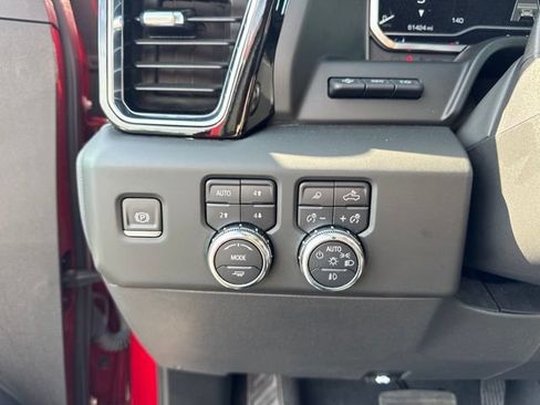 Used 2023 GMC Sierra 1500 Denali w/ Technology Package AWD/4WD image 14