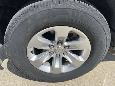 Used 2021 RAM 1500 Laramie AWD/4WD image 23