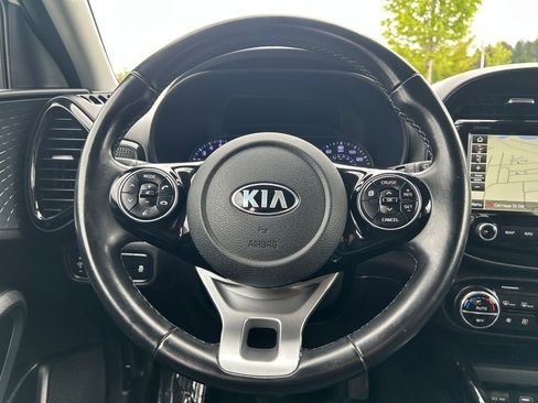 Used 2020 Kia Soul EX FWD image 19
