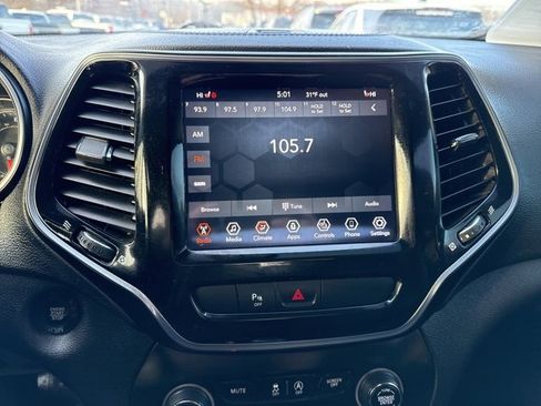 Used 2020 Jeep Cherokee Limited image 36