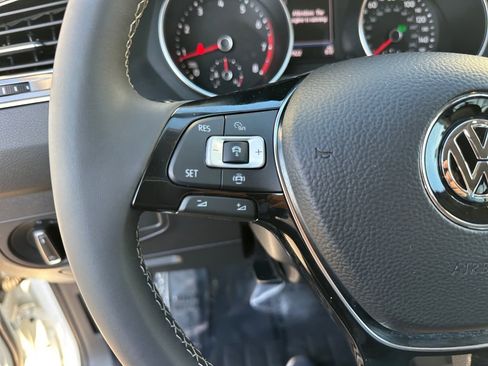 Used 2021 Volkswagen Tiguan SEL image 22