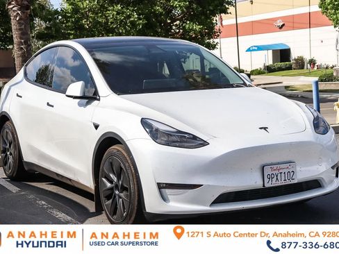 Used 2024 Tesla Model Y Long Range image 1