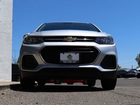 Used 2020 Chevrolet Trax LS w/ Tint and Cruise Package FWD image 17