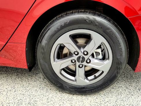 Used 2023 Kia K5 LXS image 9