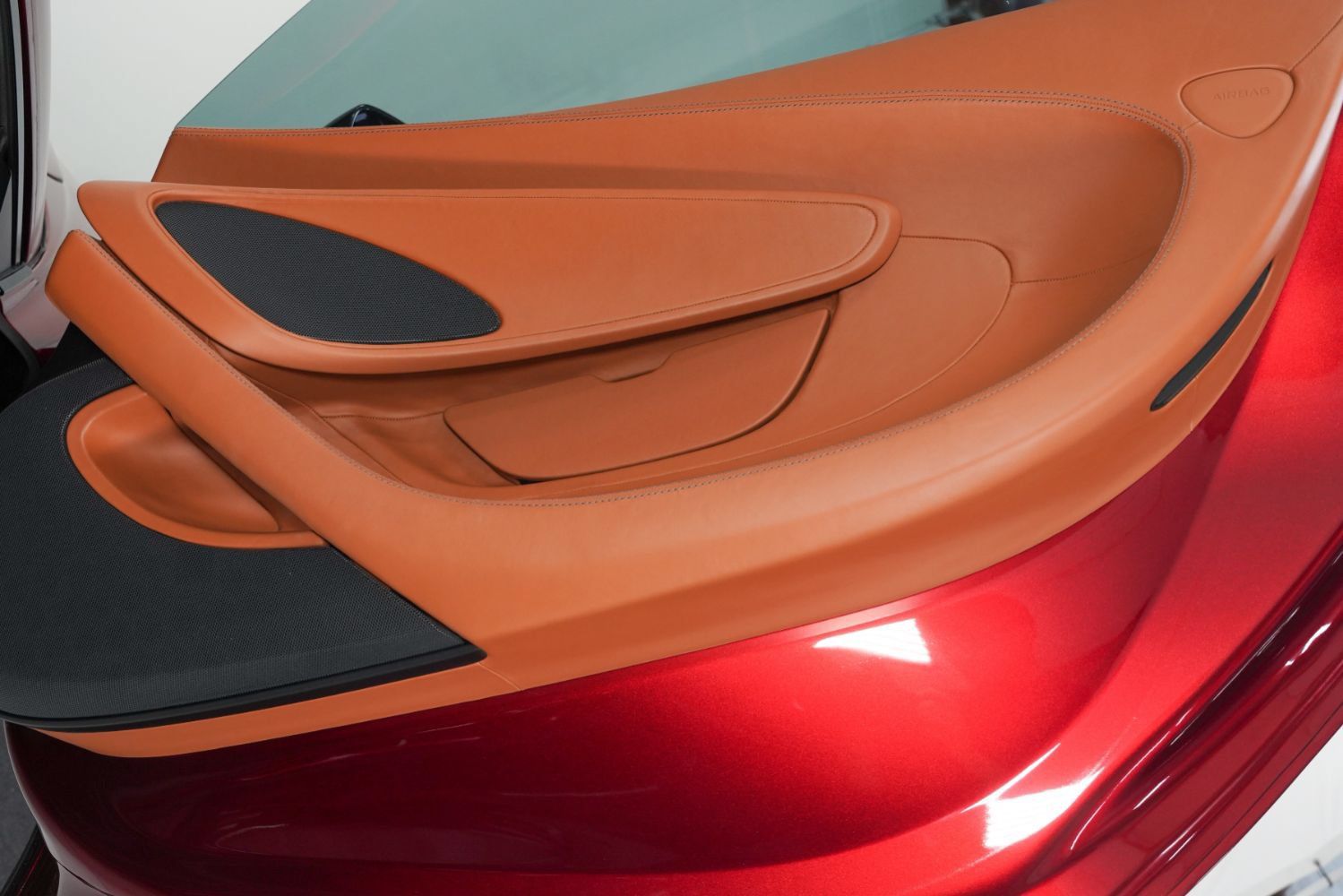 Used 2017 McLaren 570S RWD image 33