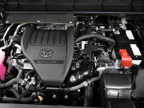 Certified 2024 Toyota Corolla Cross LE image 36