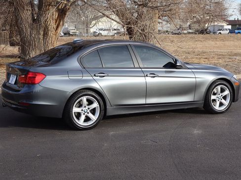Used 2014 BMW 320i xDrive Sedan image 4