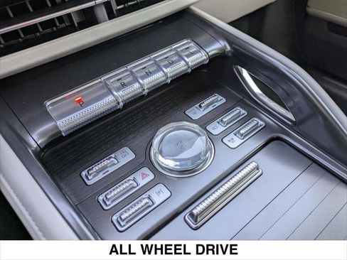 New 2026 Lincoln Nautilus Reserve w/ Jet Appearance Package image 10