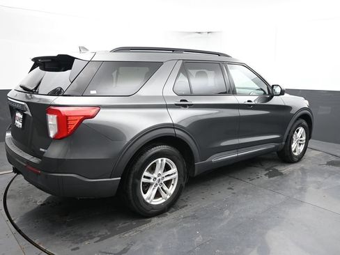 Used 2020 Ford Explorer XLT w/ Comfort Package AWD/4WD image 11