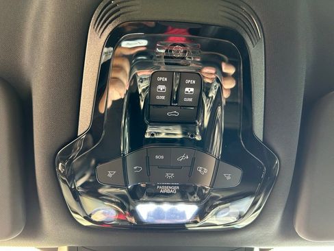 New 2025 Alfa Romeo Stelvio Sprint w/ Convenience Package image 39