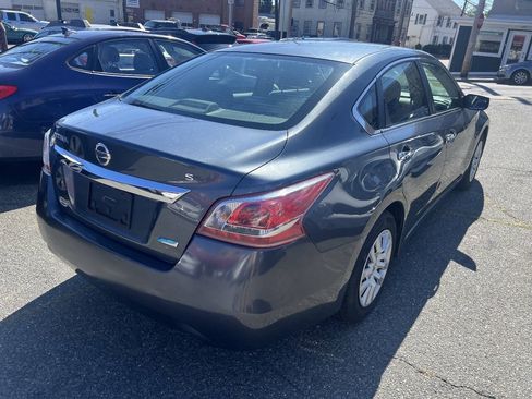 Used 2013 Nissan Altima 2.5 S FWD image 5