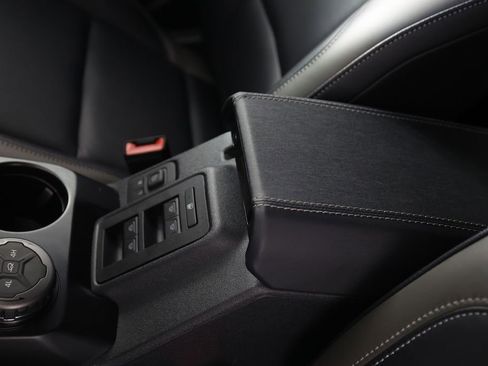 Used 2025 Ford Bronco Outer Banks image 35