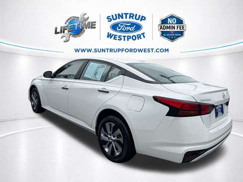 Used 2020 Nissan Altima 2.5 S AWD/4WD image 7