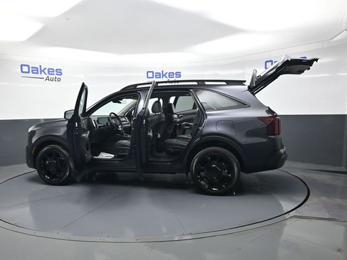 Certified 2025 Kia Sorento X-Line EX AWD/4WD image 51