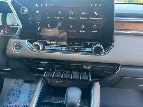 Used 2023 GMC Canyon Denali image 26