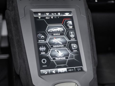 Used 2023 Lamborghini Huracan STO RWD image 31