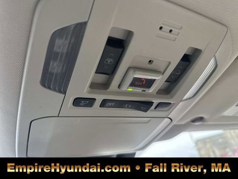 Used 2020 Toyota Highlander Platinum image 30