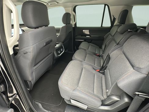 Used 2025 Ford Expedition Max Active AWD/4WD image 10