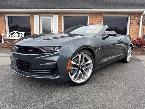 Used 2020 Chevrolet Camaro SS image 2